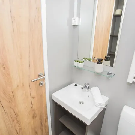 Mara's Coast - Amelia Apartmán Pakoštane