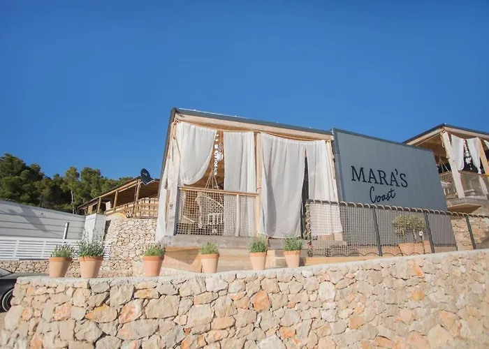 Mara's Coast - Amelia Пакоштане